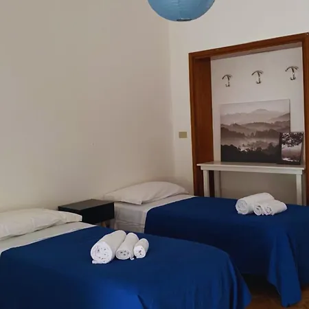 Beach Apartment *
